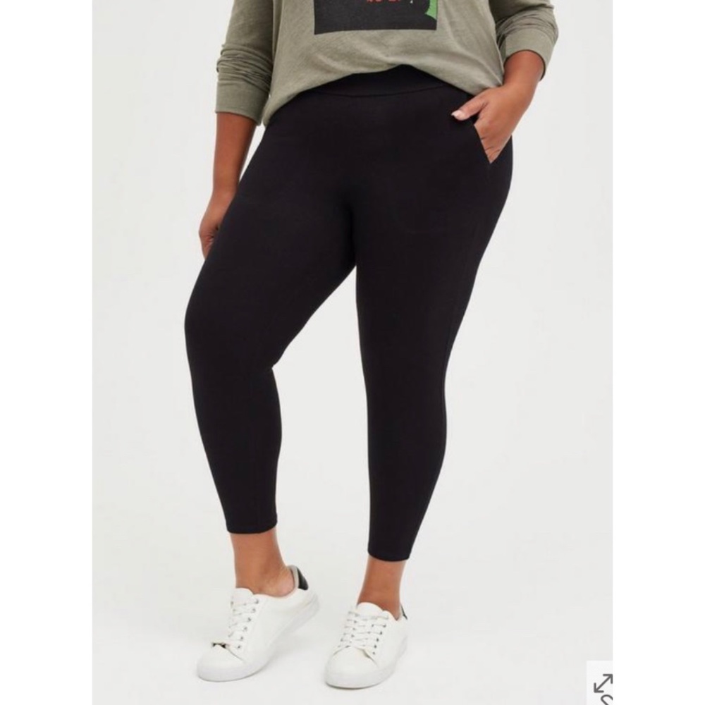 🆕 Black Crop Signature Waist Pocket Premium Legging 1 1X 14 16 NWT Torrid New!